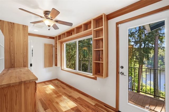 4820 W Tapps Drive E, Lake Tapps, WA 98391