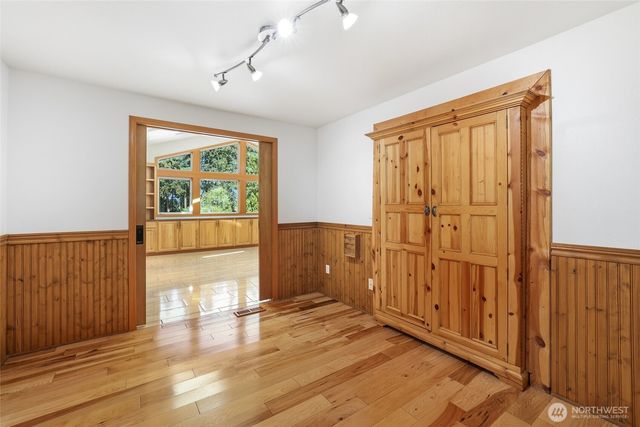 4820 W Tapps Drive E, Lake Tapps, WA 98391