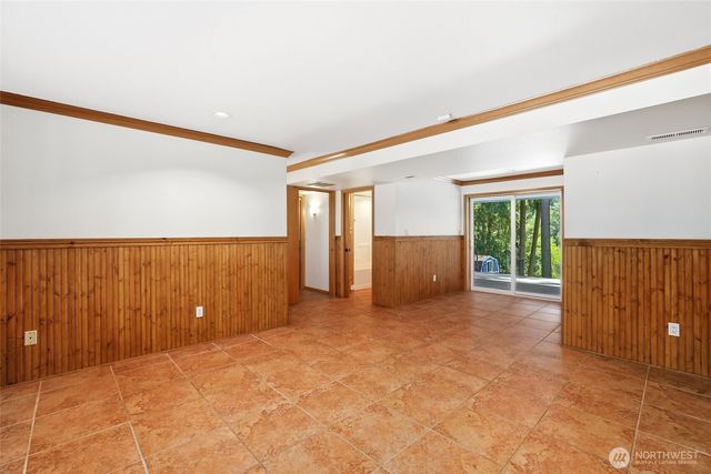 4820 W Tapps Drive E, Lake Tapps, WA 98391