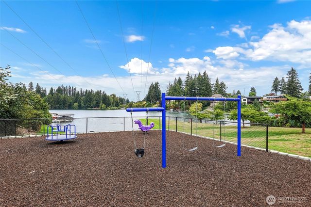 4820 W Tapps Drive E, Lake Tapps, WA 98391