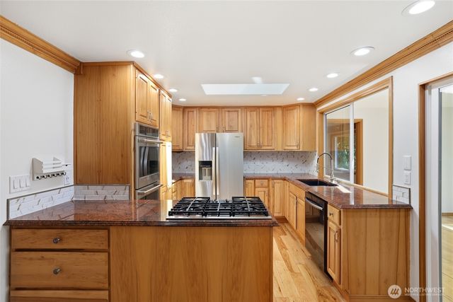 4820 W Tapps Drive E, Lake Tapps, WA 98391