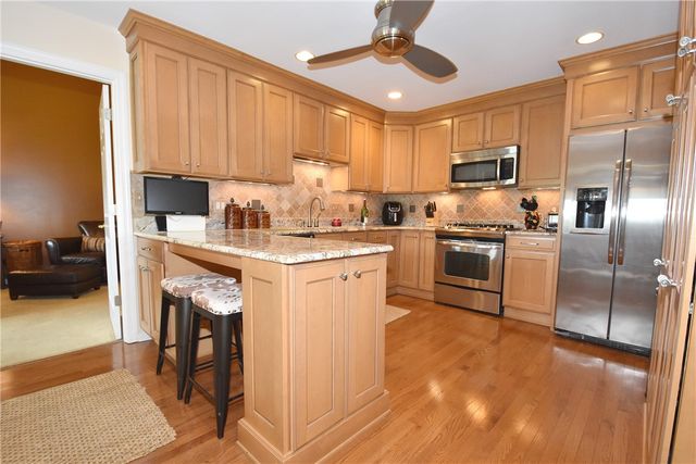 9503 Sundance Dr, South Fayette, PA 15017