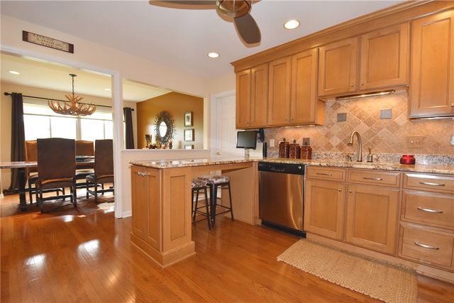 9503 Sundance Dr, South Fayette, PA 15017