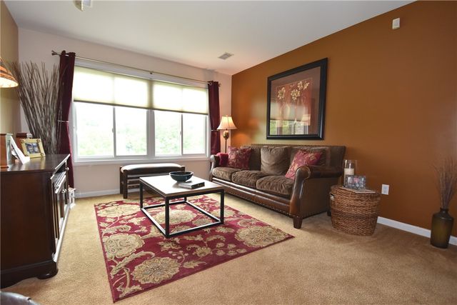 9503 Sundance Dr, South Fayette, PA 15017