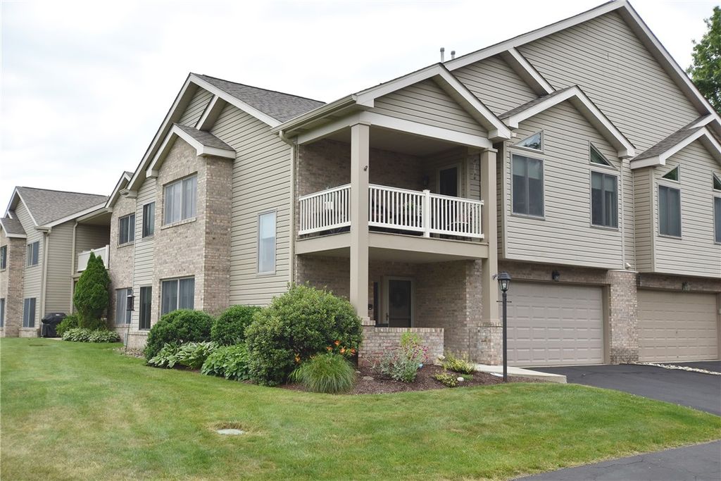 9503 Sundance Dr, South Fayette, PA 15017