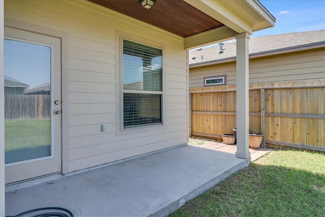 7610 Quartz Dr, Corpus Christi, TX 78414