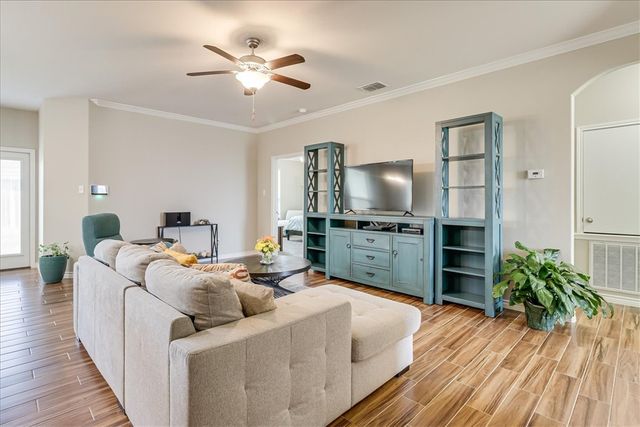 7610 Quartz Dr, Corpus Christi, TX 78414