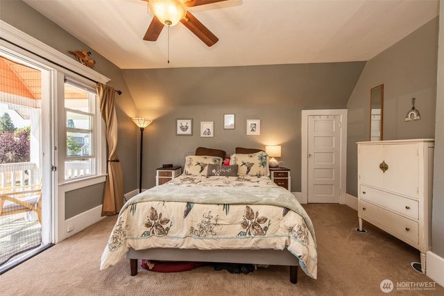 233 E 9th St, Port Angeles, WA 98362