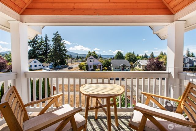233 E 9th St, Port Angeles, WA 98362