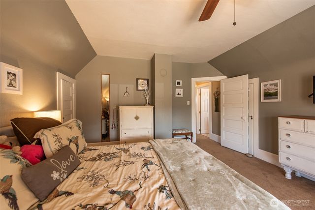 233 E 9th St, Port Angeles, WA 98362