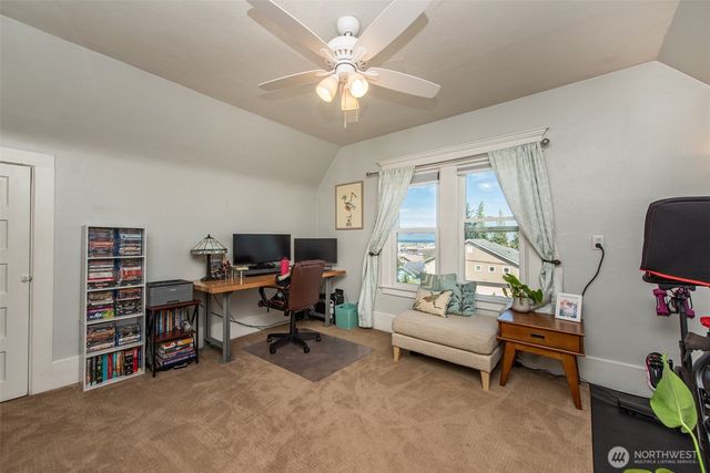 233 E 9th St, Port Angeles, WA 98362