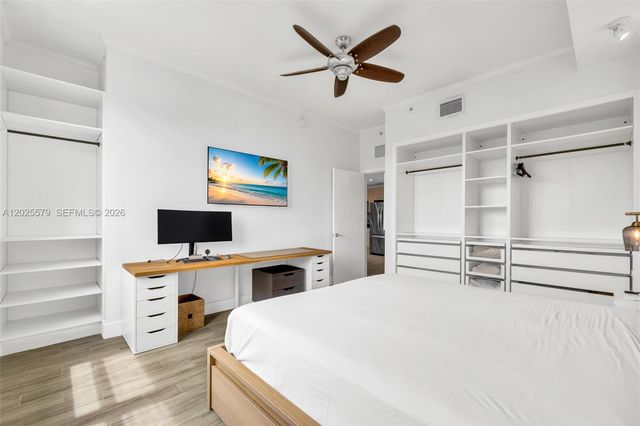1350 NW 8th Court 207, Miami, FL 33136