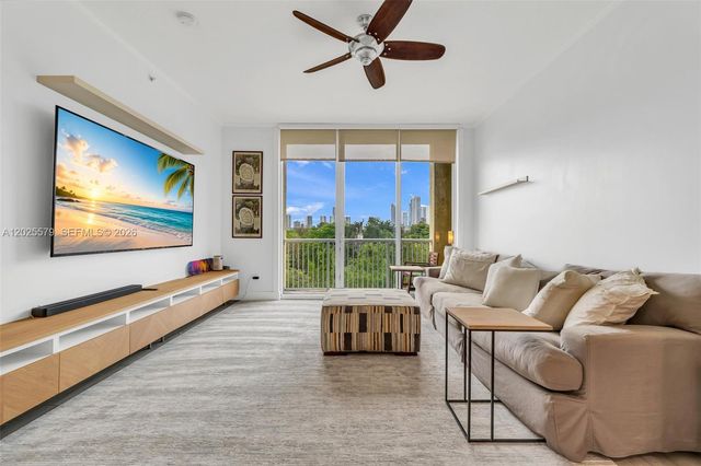 1350 NW 8th Court 207, Miami, FL 33136