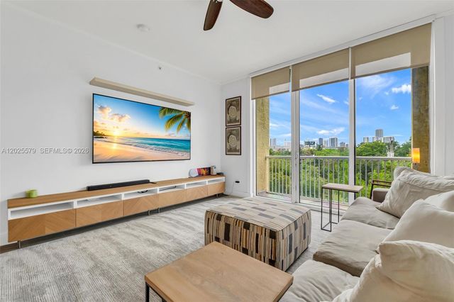 1350 NW 8th Court 207, Miami, FL 33136