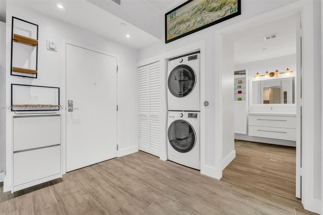 1350 NW 8th Court 207, Miami, FL 33136