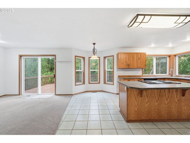 18370 S MATTHEW Ct, Oregon City, OR 97045