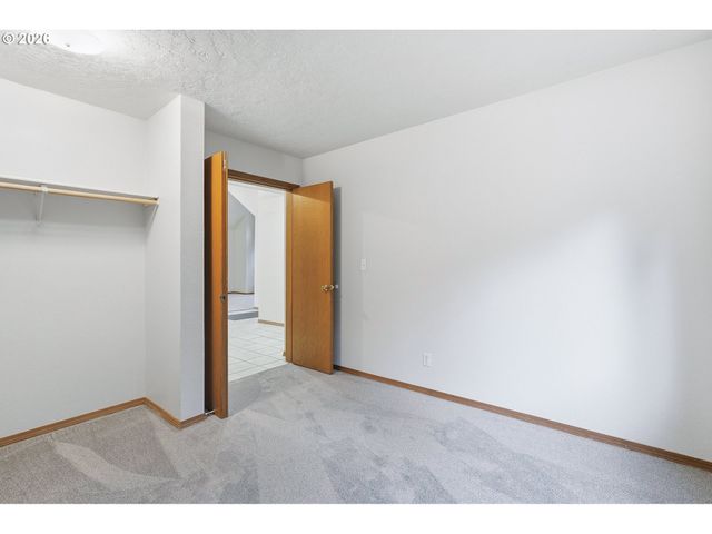 18370 S MATTHEW Ct, Oregon City, OR 97045