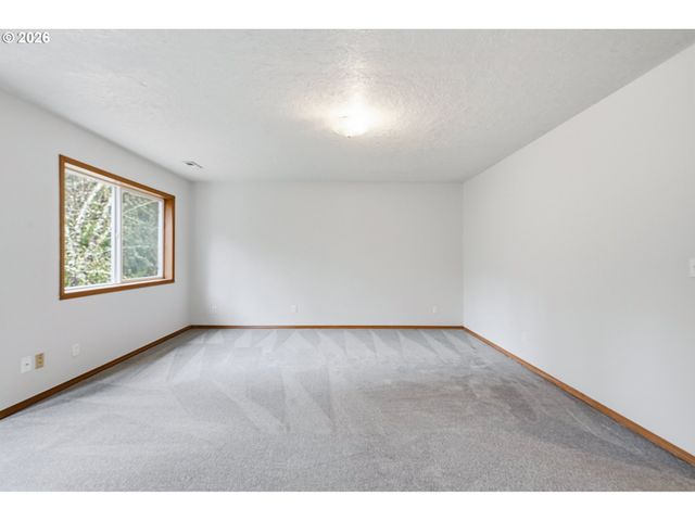 18370 S MATTHEW Ct, Oregon City, OR 97045