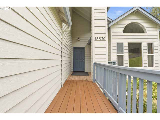 18370 S MATTHEW Ct, Oregon City, OR 97045