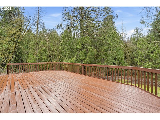 18370 S MATTHEW Ct, Oregon City, OR 97045