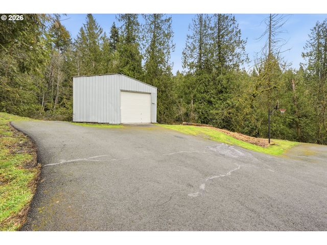 18370 S MATTHEW Ct, Oregon City, OR 97045