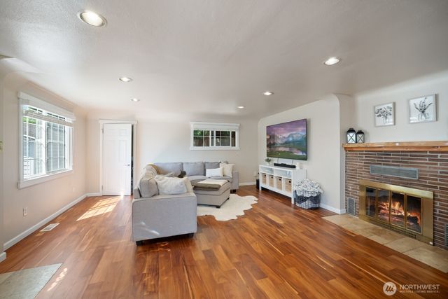 416 Riverview Lane, Snohomish, WA 98290