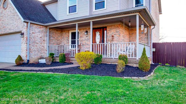 6102 Hunters Point Ct, Louisville, KY 40216