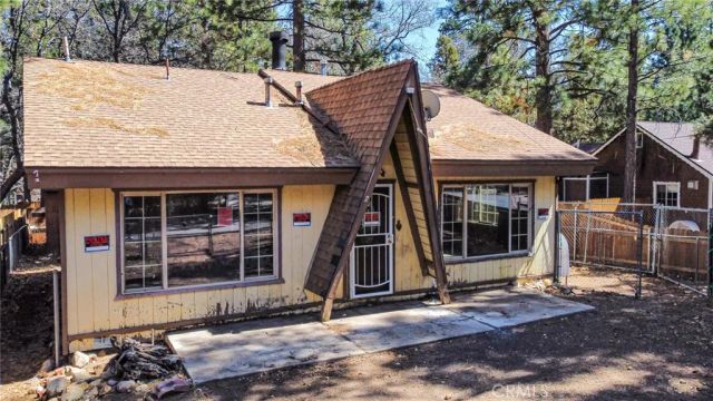 427 Holmes, Sugarloaf, CA 92386