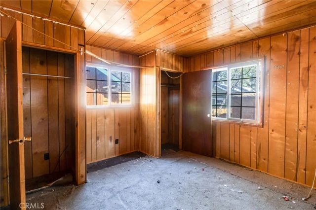 427 Holmes, Sugarloaf, CA 92386