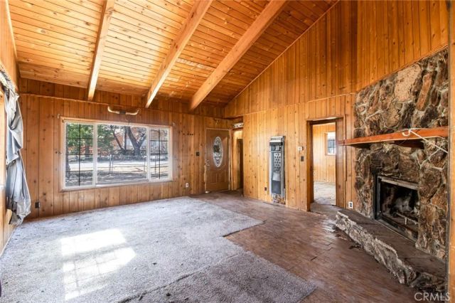 427 Holmes, Sugarloaf, CA 92386