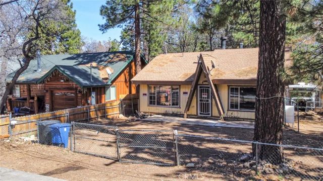 427 Holmes, Sugarloaf, CA 92386