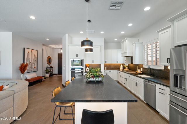 21373 W MINNEZONA Avenue, Buckeye, AZ 85396