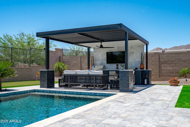 21373 W MINNEZONA Avenue, Buckeye, AZ 85396
