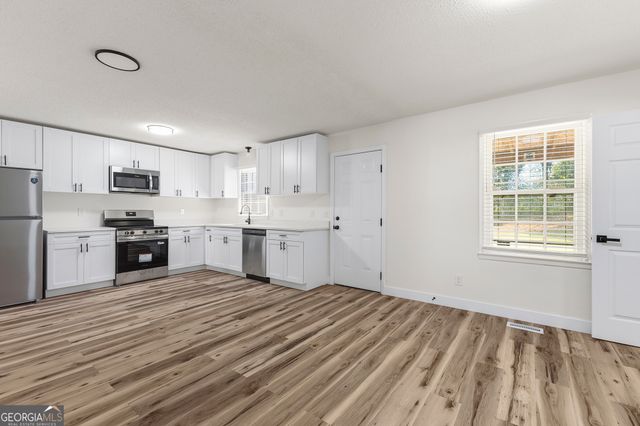 108 Tina Drive, Warner Robins, GA 31088