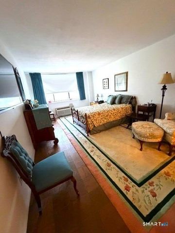 155 Brewster Street 2H, Bridgeport, CT 06605