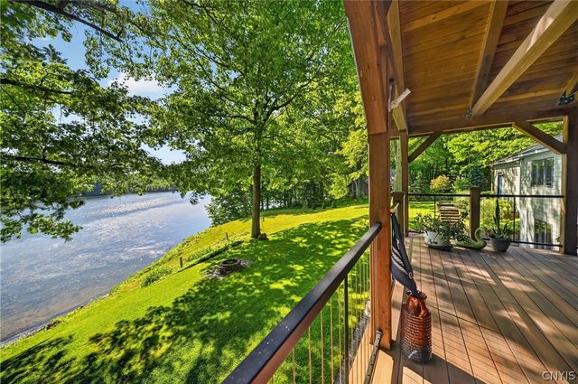 16 High Banks Drive, Granby, NY 13069