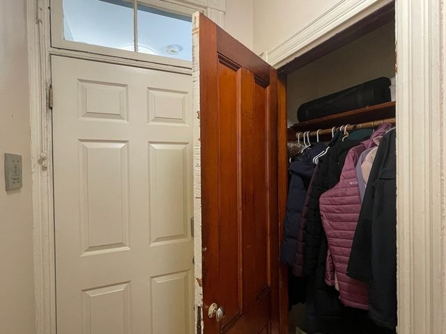 313 Cambridge St 2, Cambridge, MA 02141