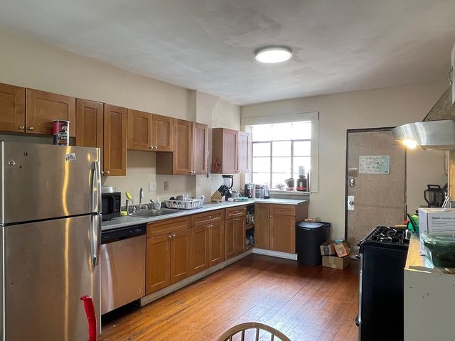 313 Cambridge St 2, Cambridge, MA 02141