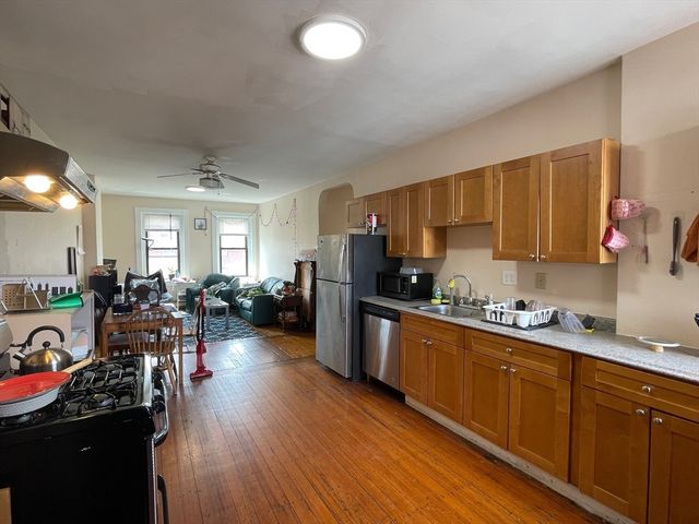313 Cambridge St 2, Cambridge, MA 02141