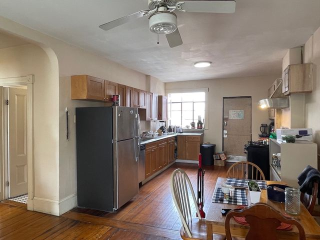 313 Cambridge St 2, Cambridge, MA 02141