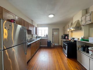 313 Cambridge St 2, Cambridge, MA 02141