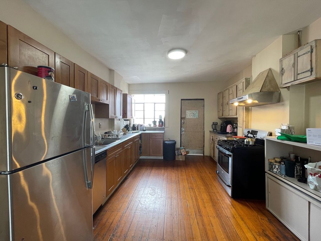 313 Cambridge St 2, Cambridge, MA 02141