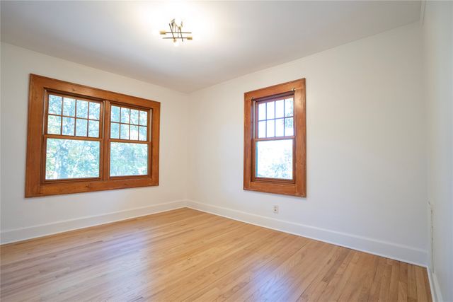 2214 Highway F48 Highway W, Newton, IA 50208