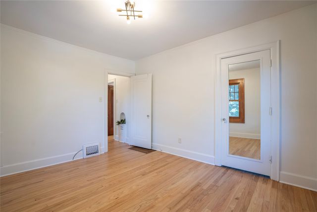 2214 Highway F48 Highway W, Newton, IA 50208