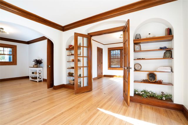 2214 Highway F48 Highway W, Newton, IA 50208