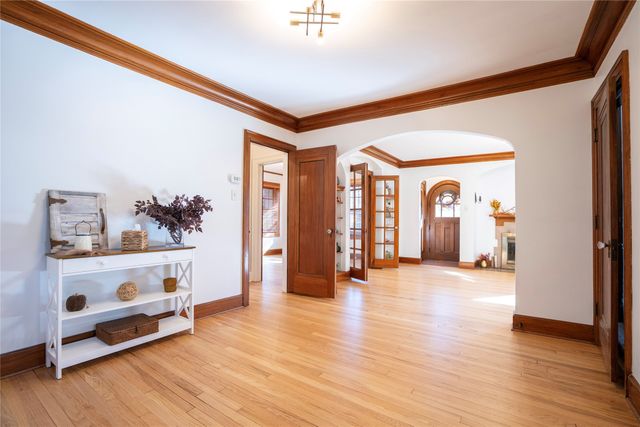 2214 Highway F48 Highway W, Newton, IA 50208