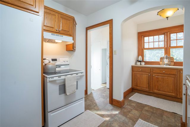 2214 Highway F48 Highway W, Newton, IA 50208