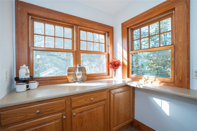 2214 Highway F48 Highway W, Newton, IA 50208