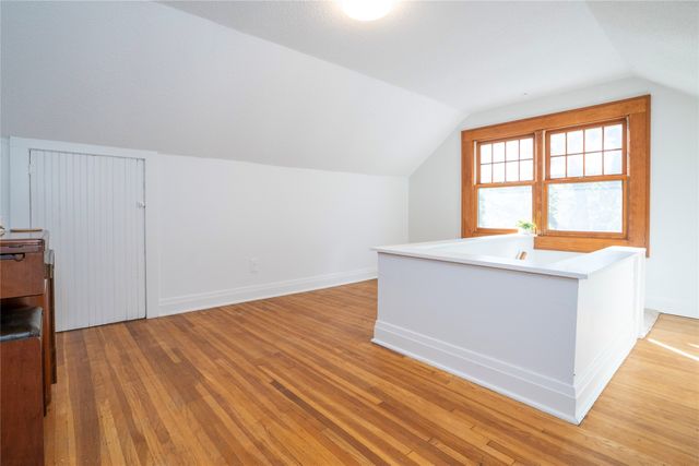 2214 Highway F48 Highway W, Newton, IA 50208