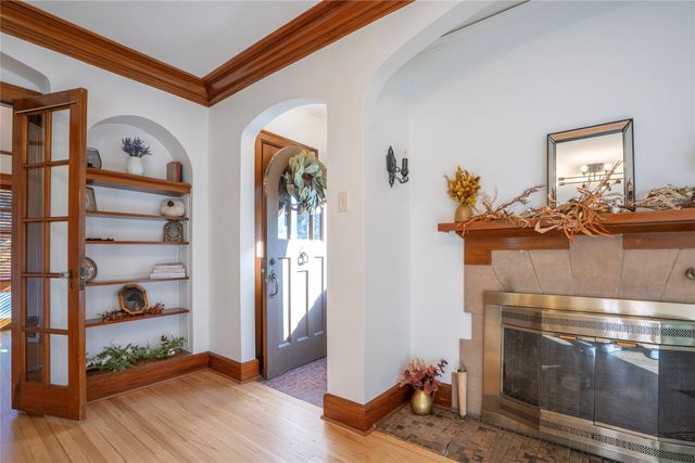 2214 Highway F48 Highway W, Newton, IA 50208